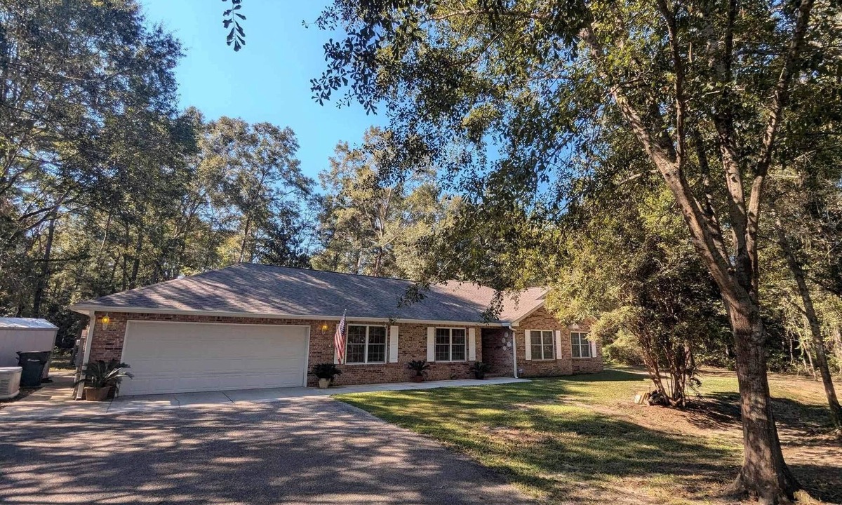 Saucier House | NEW LIST Cozy 3BR Family Home, Quiet Wooded Retreat, 20 Miles to Beach & Casino