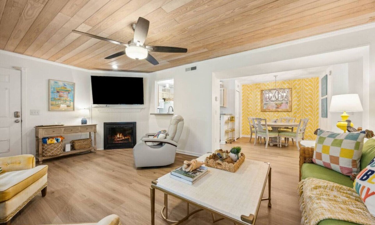 Sawgrass Condo | New Listing: 2/2 Blocks from Beach, Near Mayo