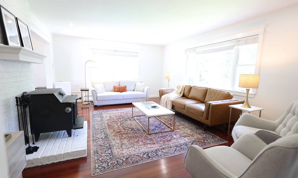 Windham House | (New Listing) Beautiful mountain home on private road