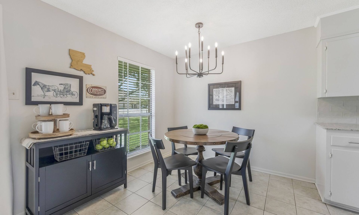 Lafayette House | New Listing! Great location in Lafayette