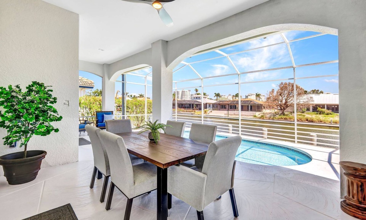 Vanderbilt Beach House | NEW LISTING Sunshine Retreat
