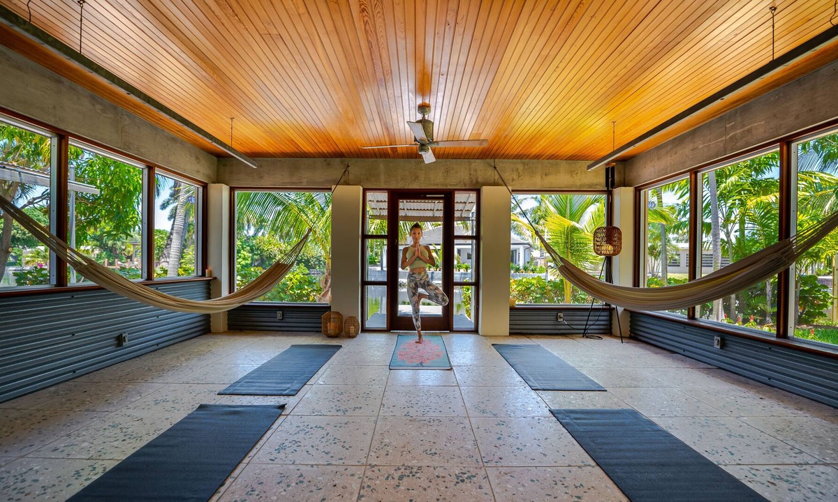 Central Corals House | New Listing! Waterfront Zen Retreat Home