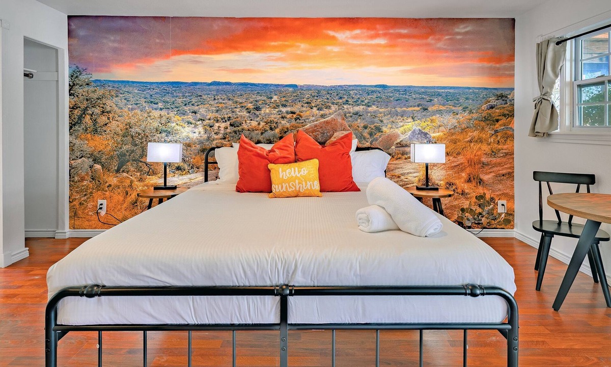 Canyon Lake Cabin | New LUX 1 King Bed Suite AT Boat Ramp 1