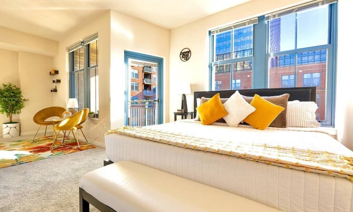 Aurora Highlands Apartment | NEW! Lux DMV-WiFi-Cozy Suite-DC Airport