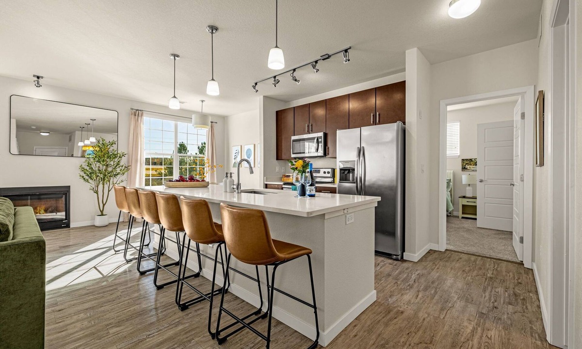 Parker Condo | NEW Luxe Monthly Haven - Pool+Gym - Trails - Stocked