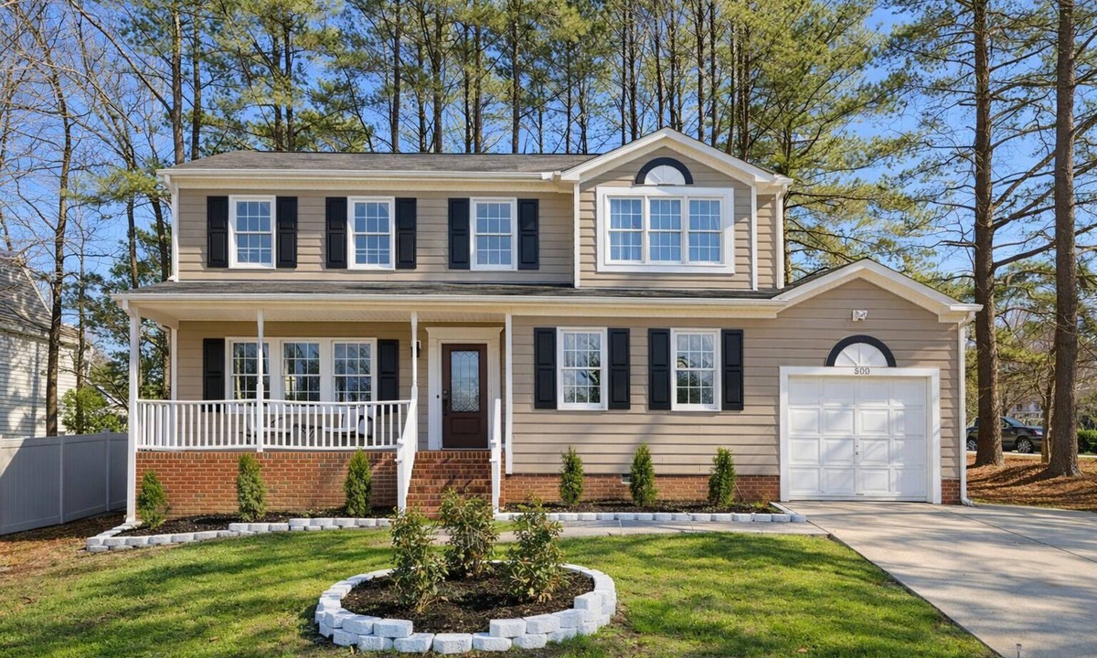 Apex House | New Luxe Villa - Grand Piano, Spa Bath & Banquet Room