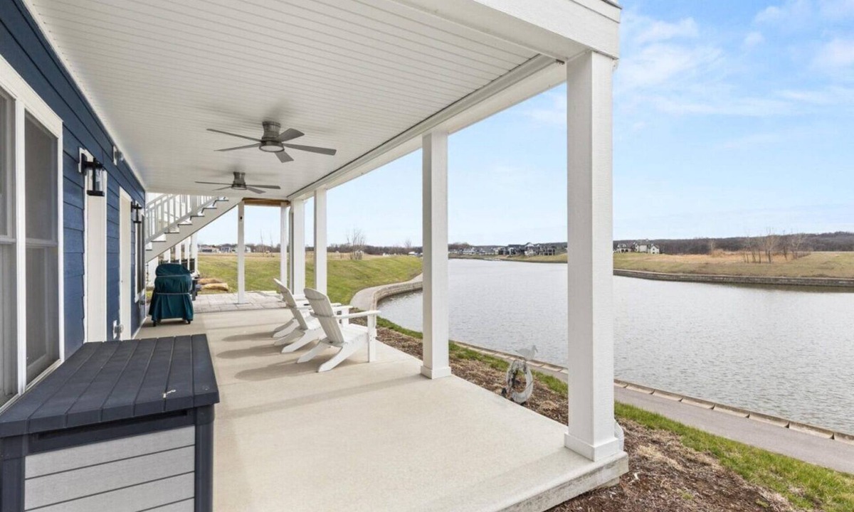 Ottawa House | New Luxury Riverfront 4-bedroom home in Heritage Harbor with sunset views