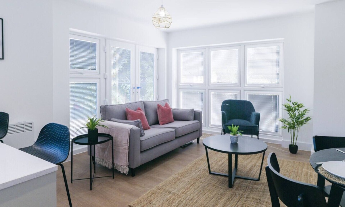 Cheadle Apartment | NEW Luxury South Manchester Flat