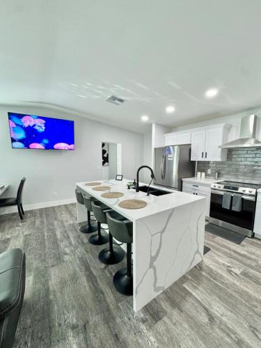 Camelback East House | New modern centralized and lux home in Phoenix