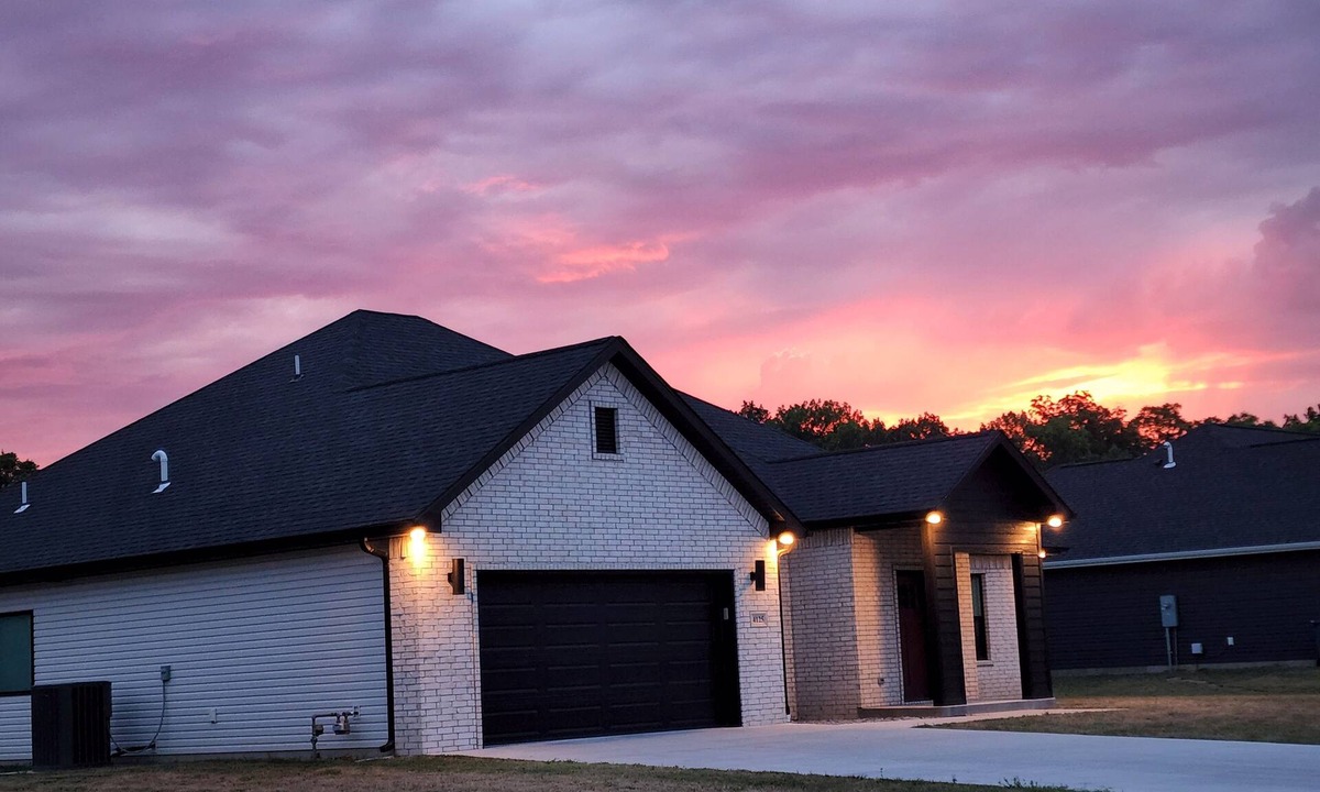 Joplin House | New Modern Home