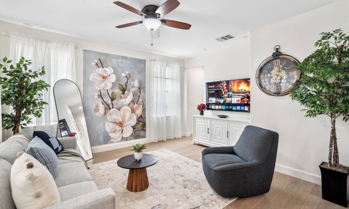 Concord House | NEW! Modern Joyful 4BR Home NR Downtown & Bart