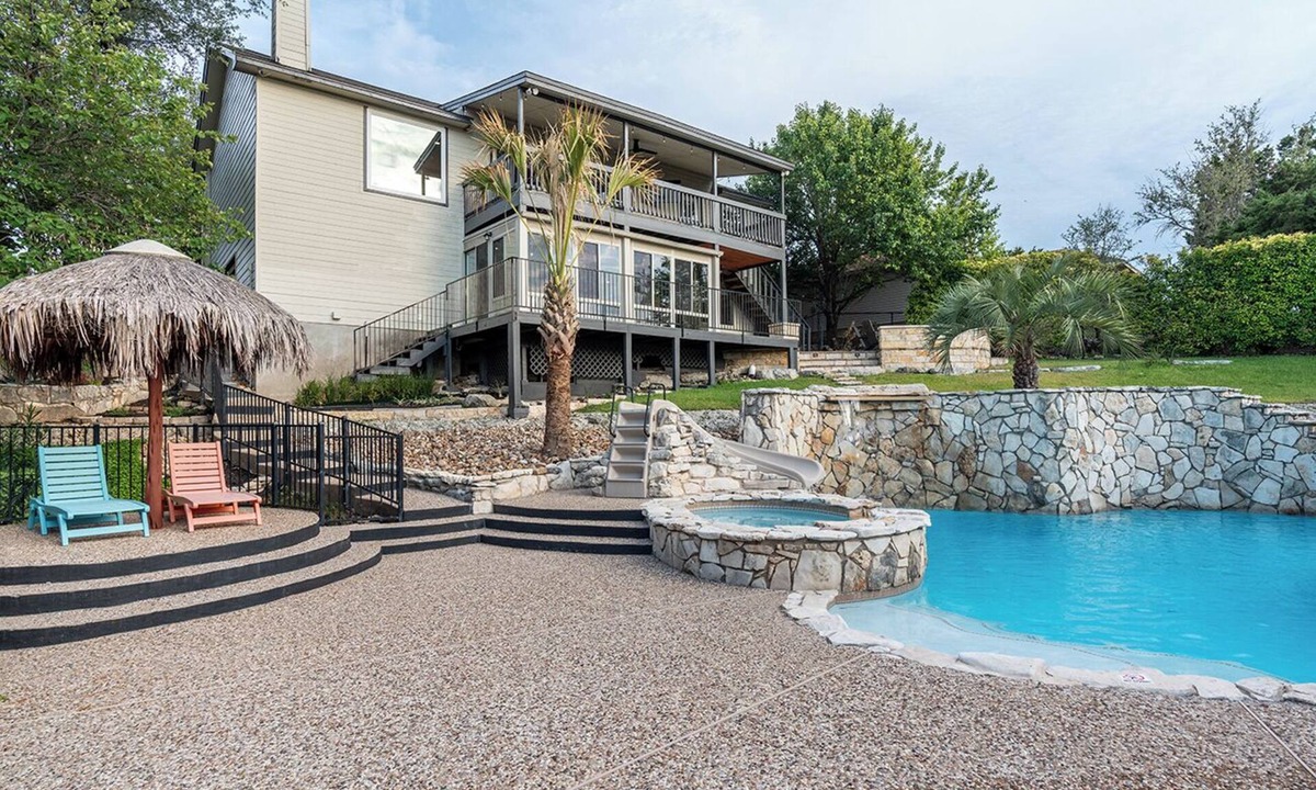 Lago Vista House | NEW - Modern Lake House~Private Pool/Spa~Lake Views