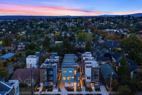 Mann House | New modern Nordic style home, View, Rooftop deck