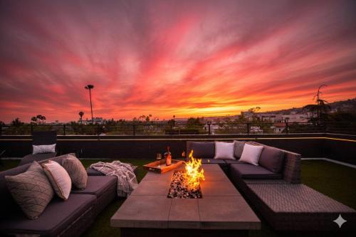 Melrose House | NEW Modern Oasis off Melrose - Rooftop - Pool