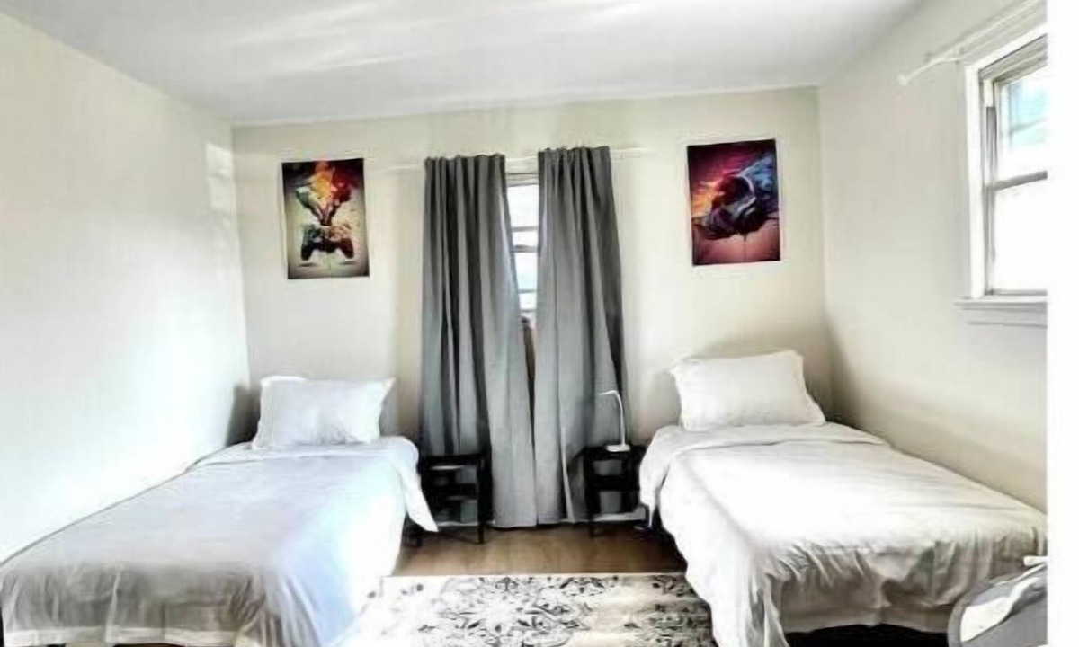 Piscataway House | New Modern Ranch Close to it All