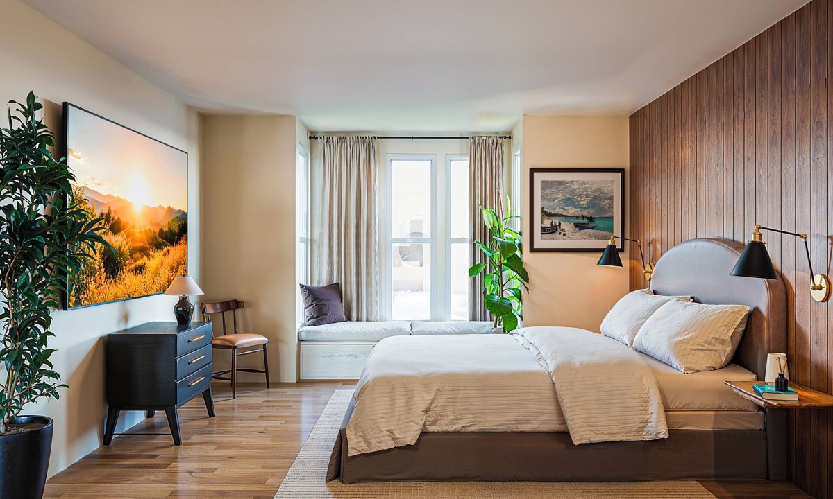 Boothbay Harbor Villa | NEW MODERN SUITES WITH PANORAMIC OCEAN VIEWS & PRIVATE BALCONY Boothbay Harbor