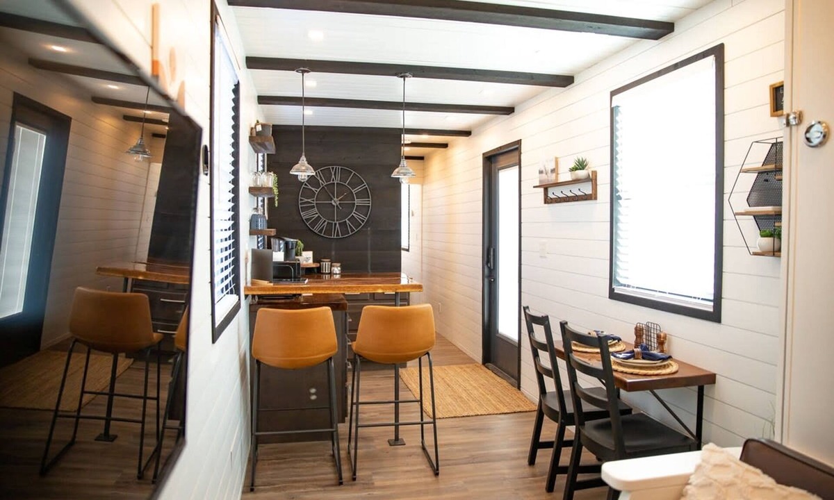 Alpine House | New Moonlight Ridge-shipping Container Home