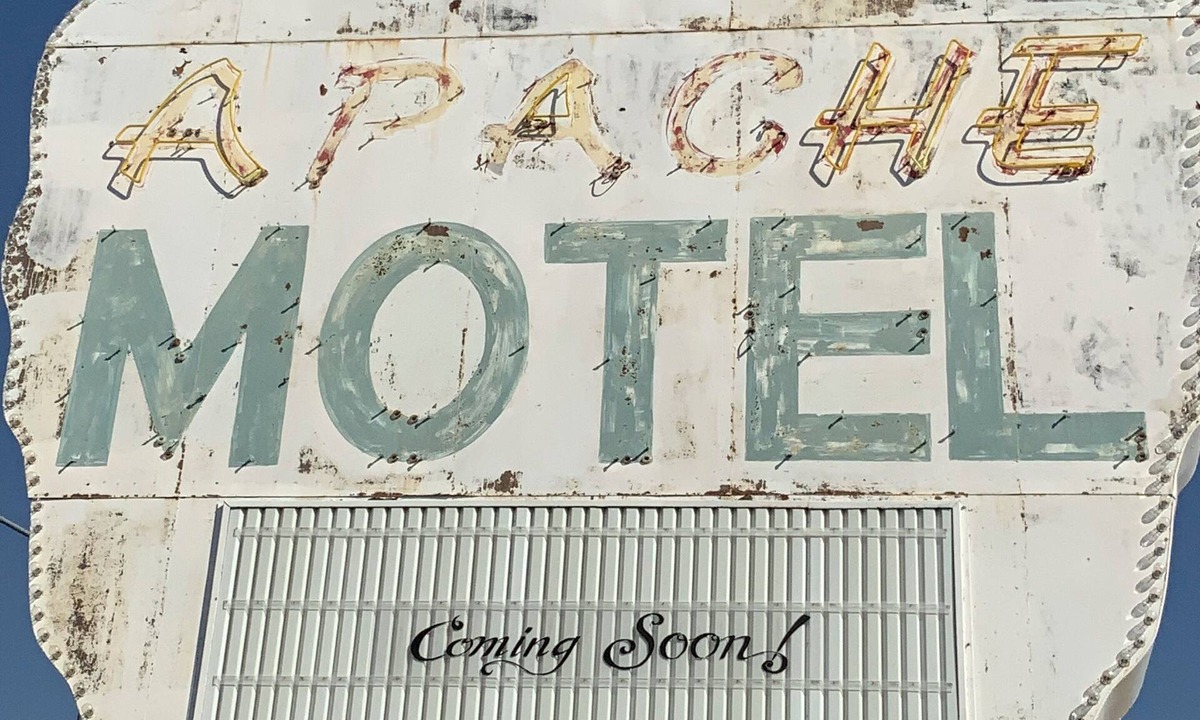 Tucumcari Apartment | New pet friendly 1 bedroom with kitchenette at the Iconic Apache Motel!