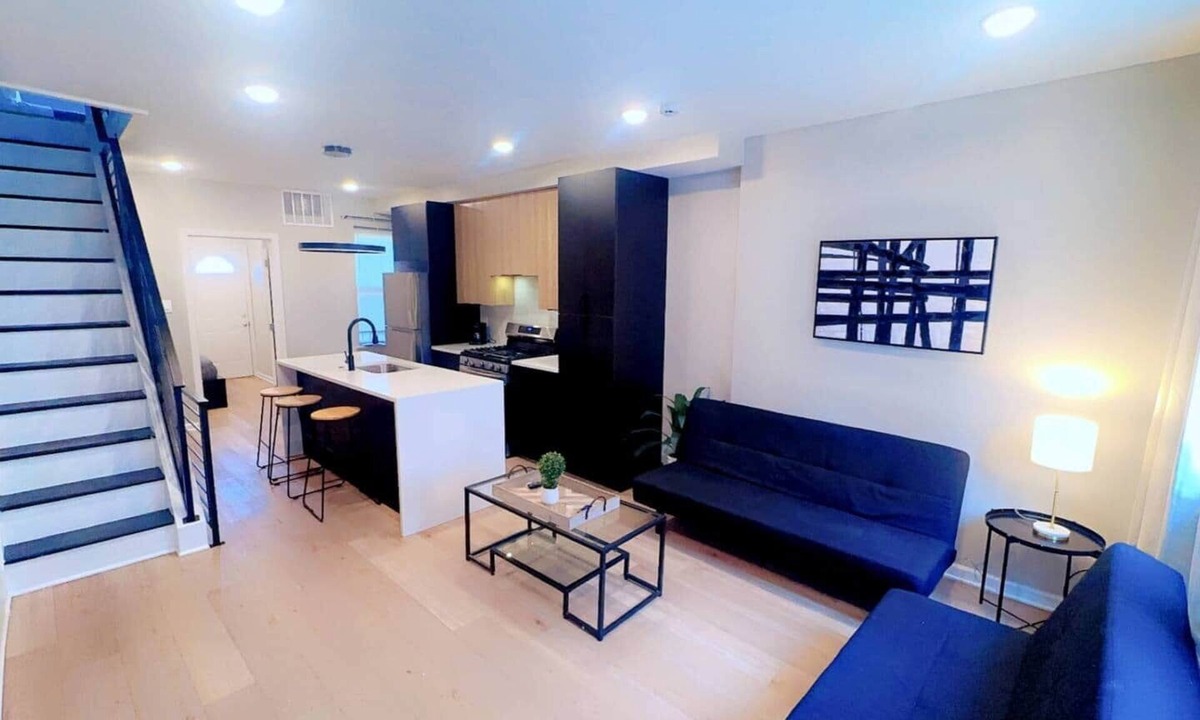 Point Breeze House | New Point breeze ,4 bedroom.