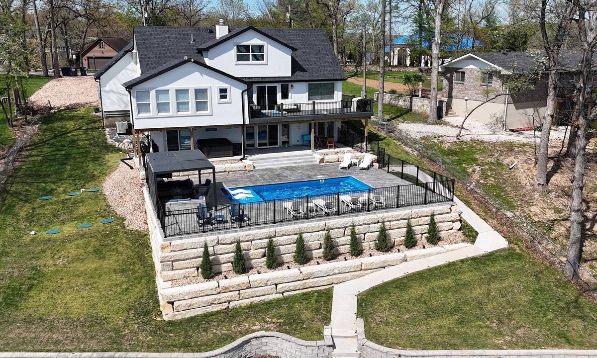 Osage Beach House | NEW! POOL OPEN APRIL 1ST! Hot Tub Sauna Sleeps 20!