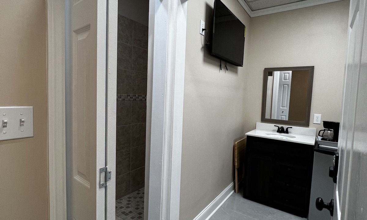 Glen Iris Apartment | New private suite inside the loft building apartments .