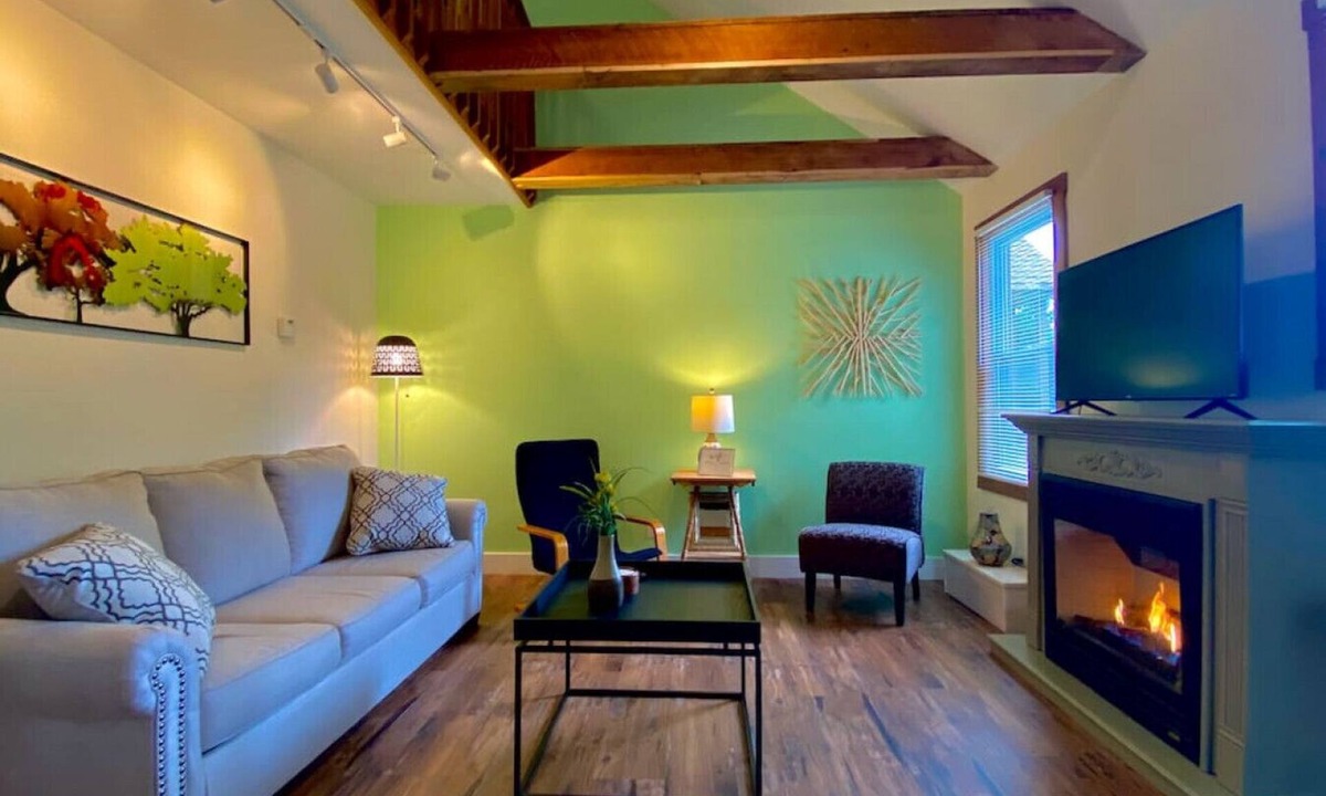 Hurleyville House | New! Relaxing Agrihood Bungalow Getaway-Fireplace/WiFi