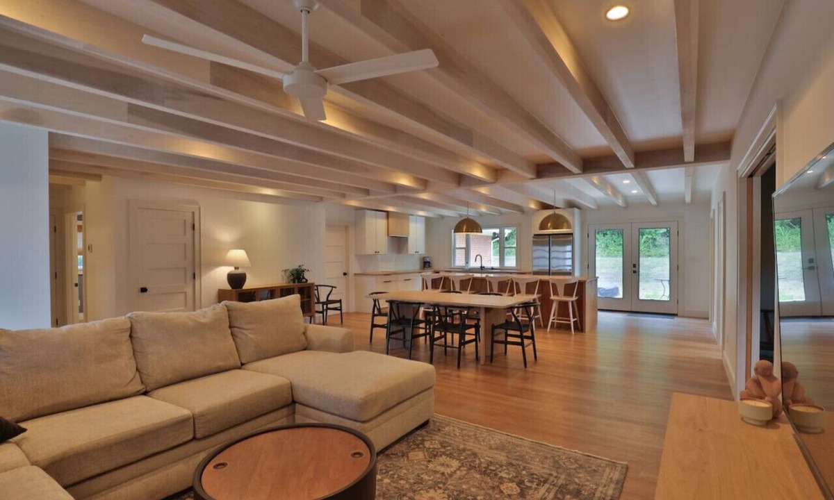 Waynesboro House | New Reno! Central to Skyline, Staunton, Cville