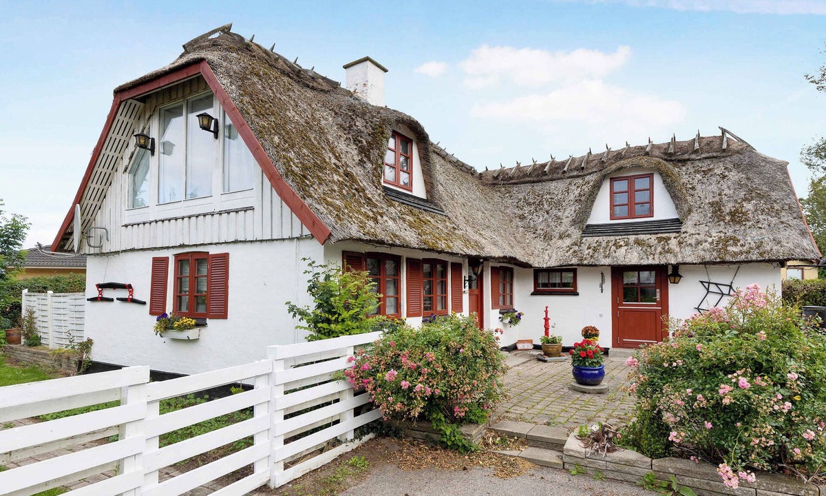 Slagelse Villa | New Renovated Farmhouse