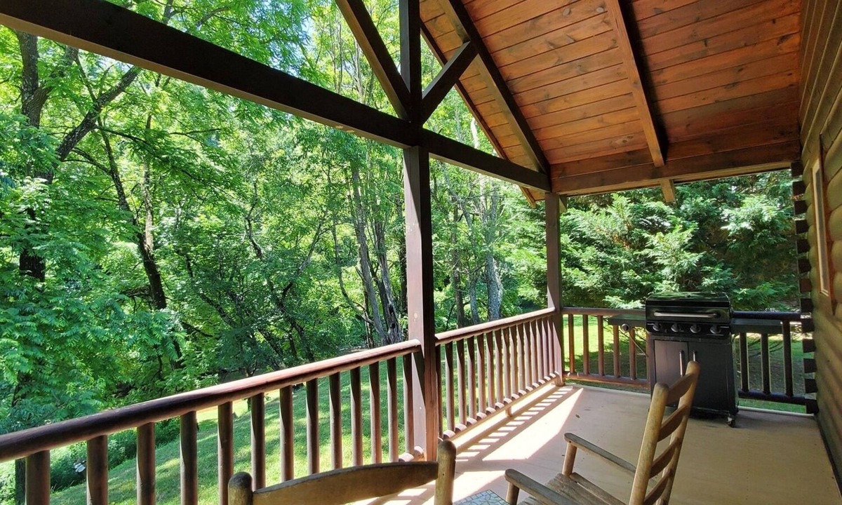 Galax Cabin | New River Trail Cabins