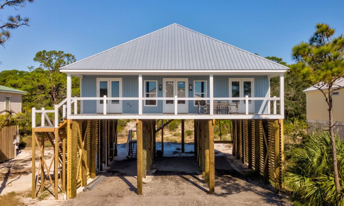 Audubon Place House | NEW ~ Sandy Clam V ~ Sleeps 11