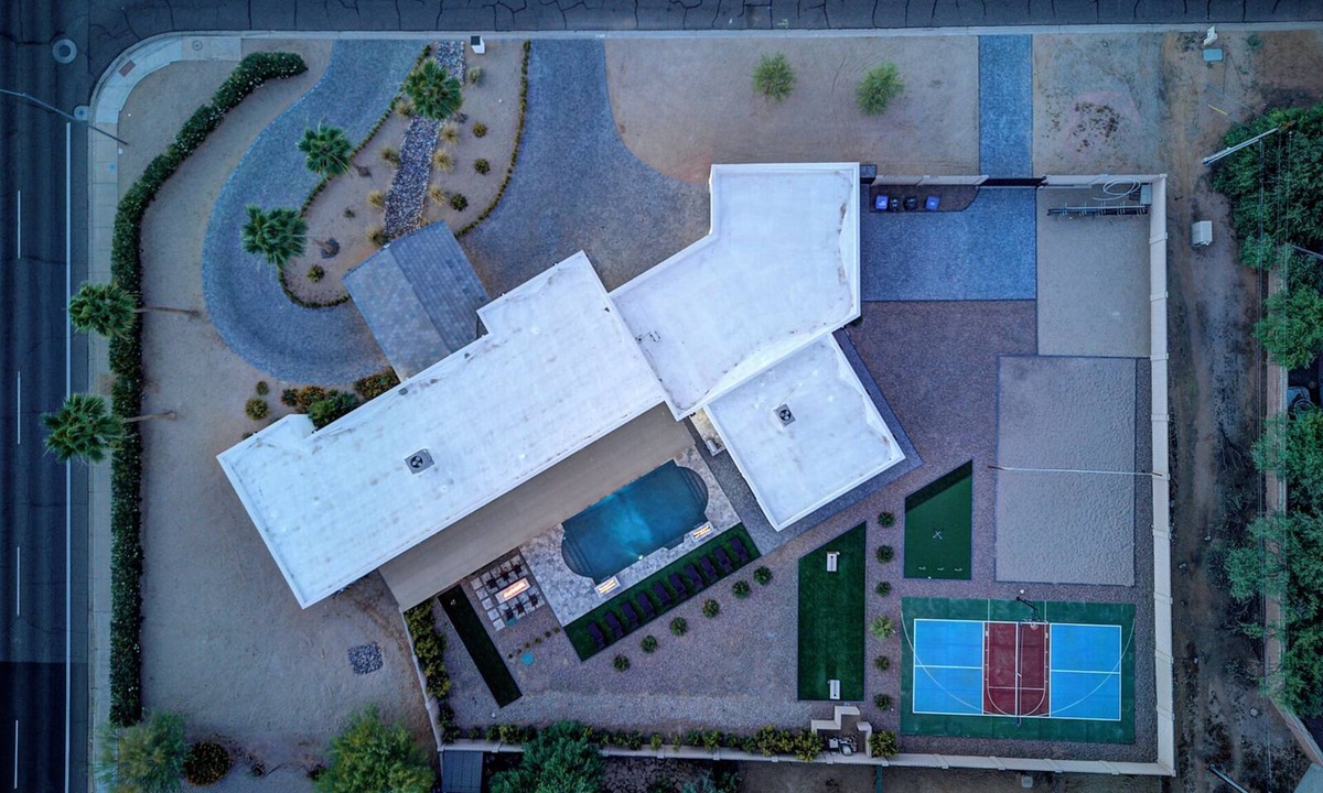 Shea North Estates House | NEW Scottsdale 7BR Luxury Estate - Pool, Spa, Pickleball - Sleeps 24