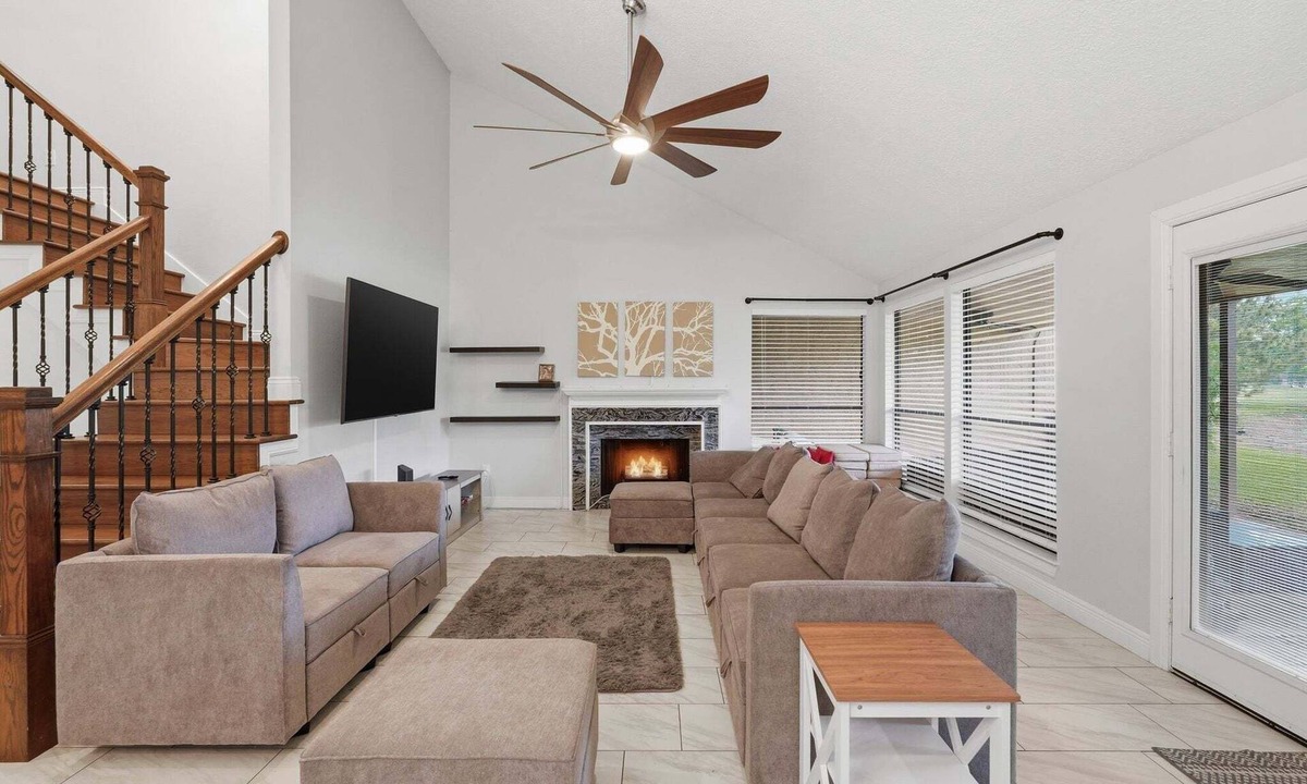 Crosby House | NEW! Serene Waterfront Haven Spacious 3BR in Newport