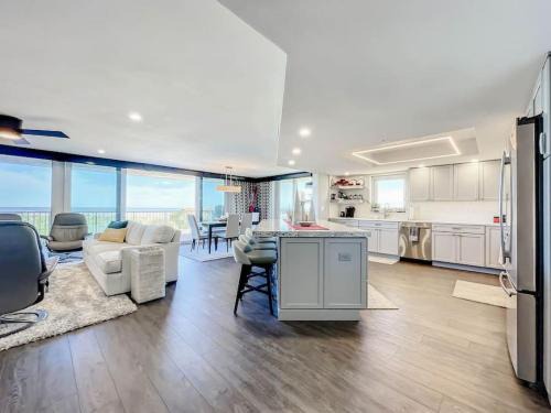 New Smyrna Beach Apartment | New Smyrna Luxury Beachfront Condo