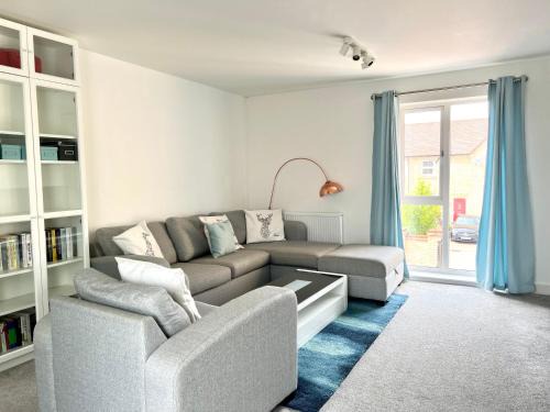 Longstanton Apartment | New Spacious Cambridge Townhouse 3bed-3bath