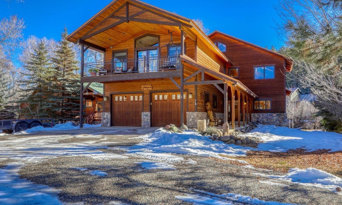 San Juan River Village House | New! Stunning Riverfront Home With Hot Tub!