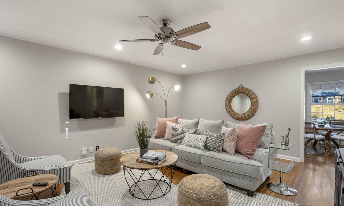 Tulsa House | NEW The Beverly House - close to EXPO & TU