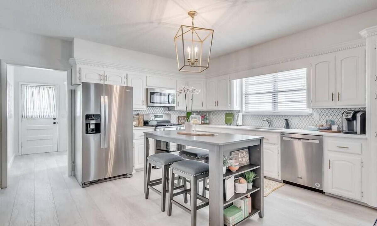 Edmond House | NEW! The Jewel of Edmond