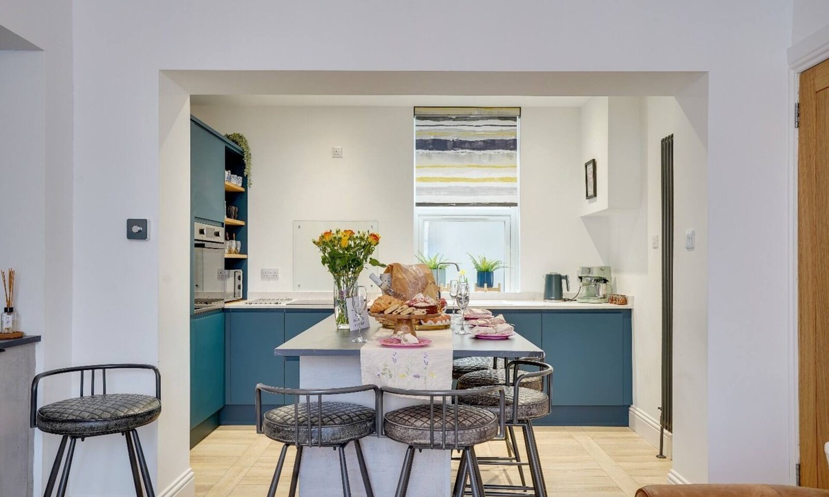 Berwick-upon-Tweed House | *NEW*The Procession: Grade II Listed, Pet Friendly