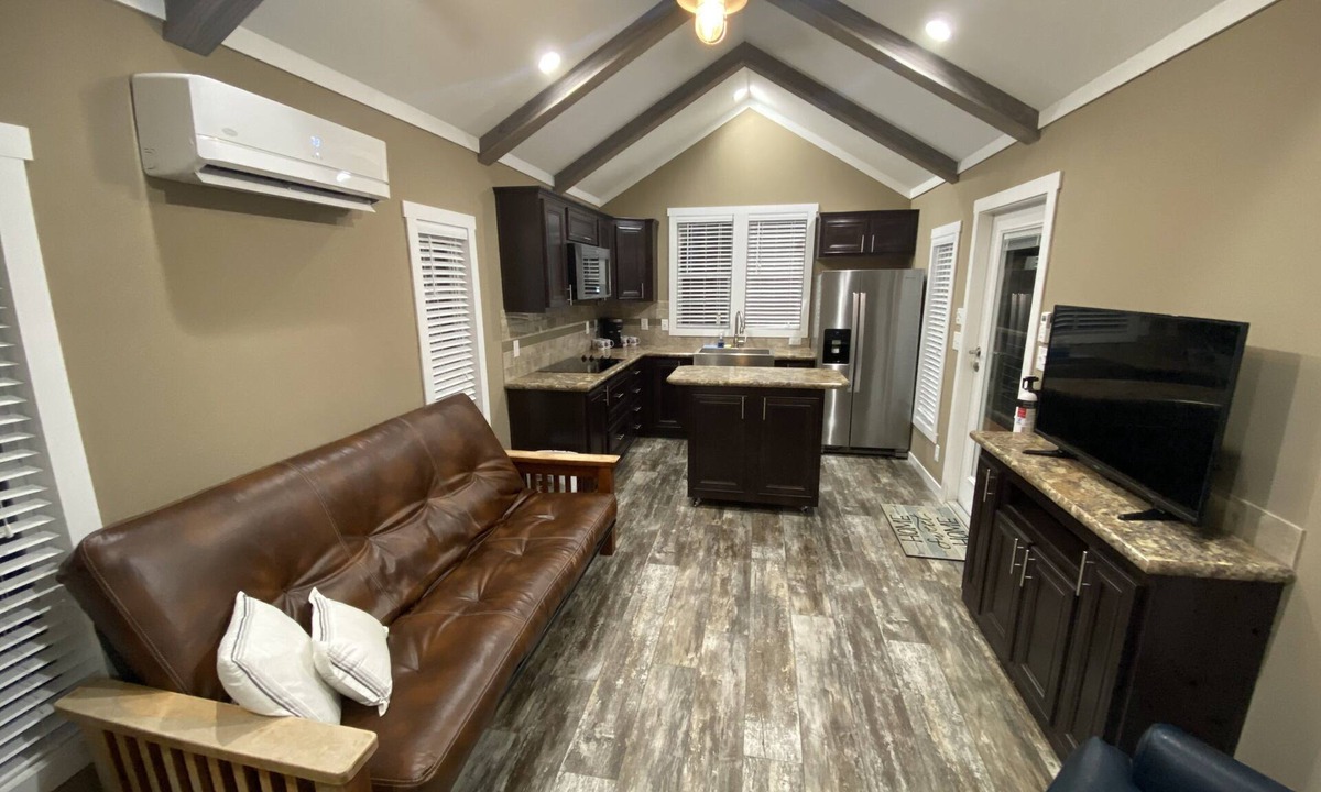 Franklin Estates House | New Tiny Home 3 Miles to Aggieland Campus!