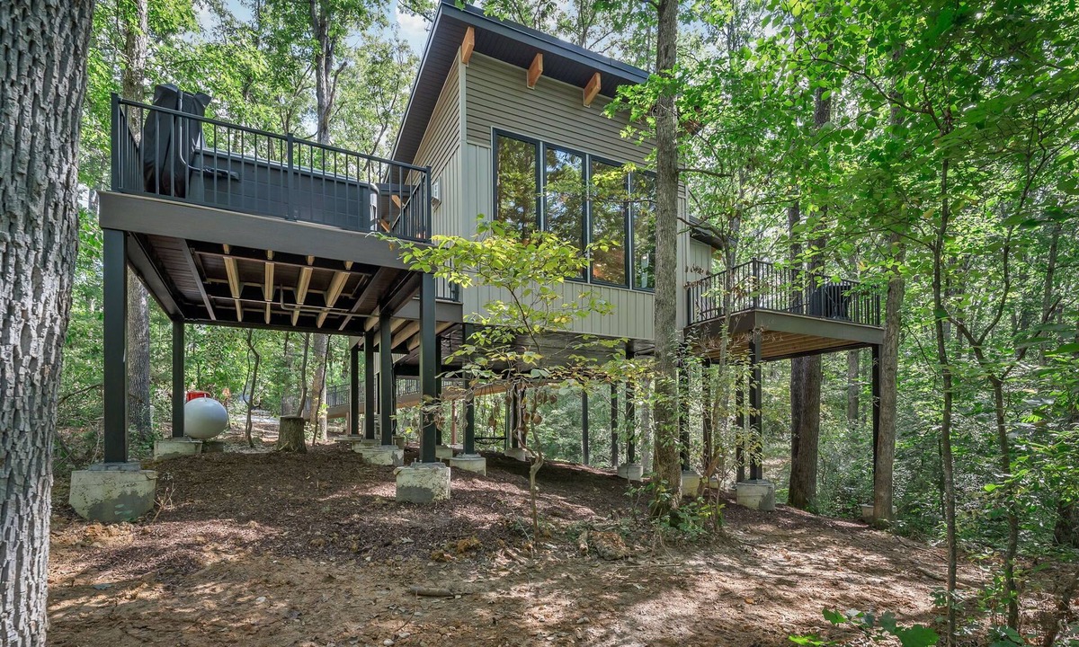 Treloar Cabin | NEW - Treehouse - Dogwood