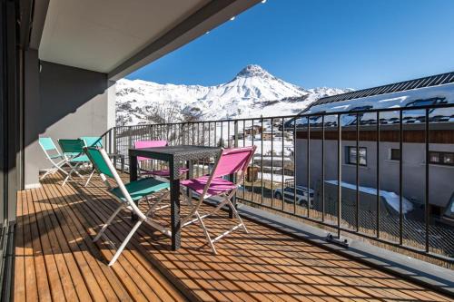 Albiez-le-Vieux Apartment | New Triplex Near Slopes Balcony & View