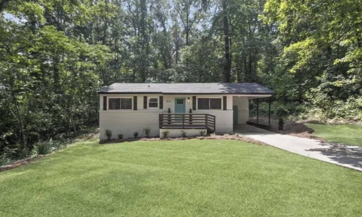 Atlanta House | New Ultimate Smart Town Living Experience