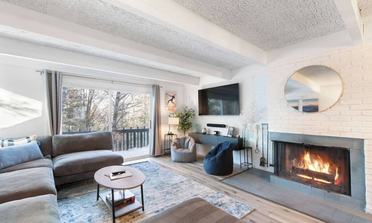 Stratton Mountain Condo | New! Vermont Getaway! Stratton - close to skiing!