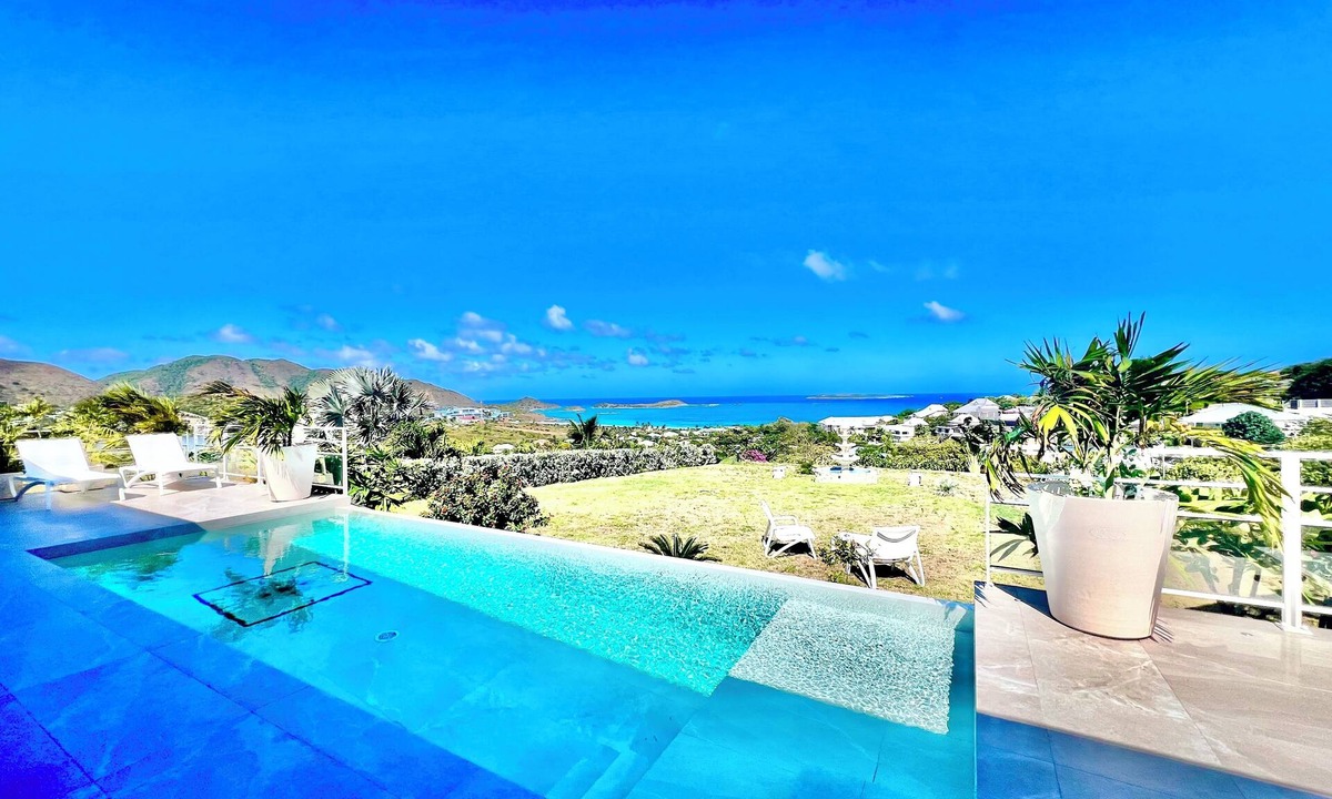 Orient Bay Villa | New Villa Fleurs de Lys