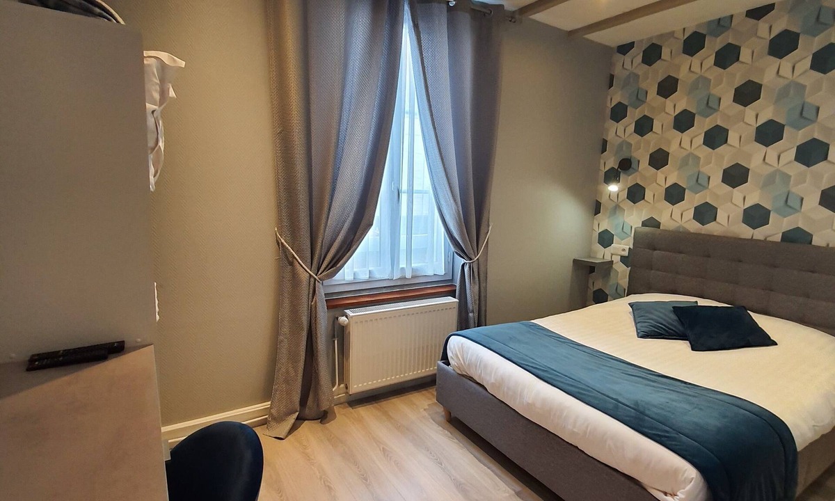Etretat Hotel | New Windsor
