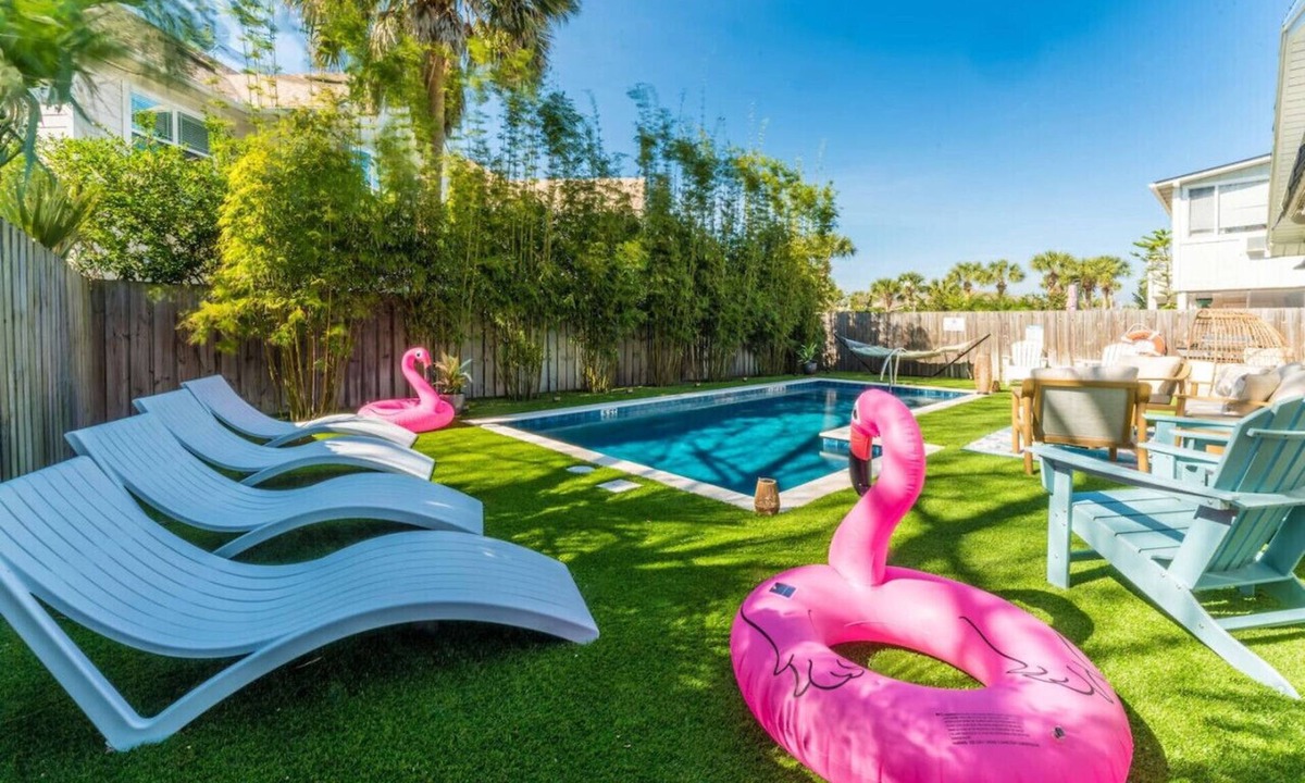 Jacksonville Beach House | NEW - Wine Down - Heated Pool & Beach