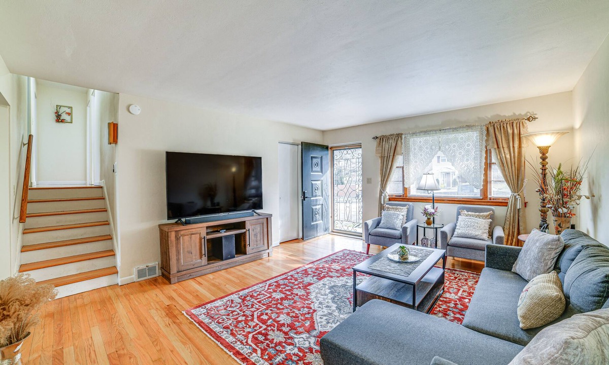 Binghamton House | New York Abode: 2 Mi to Binghamton University!