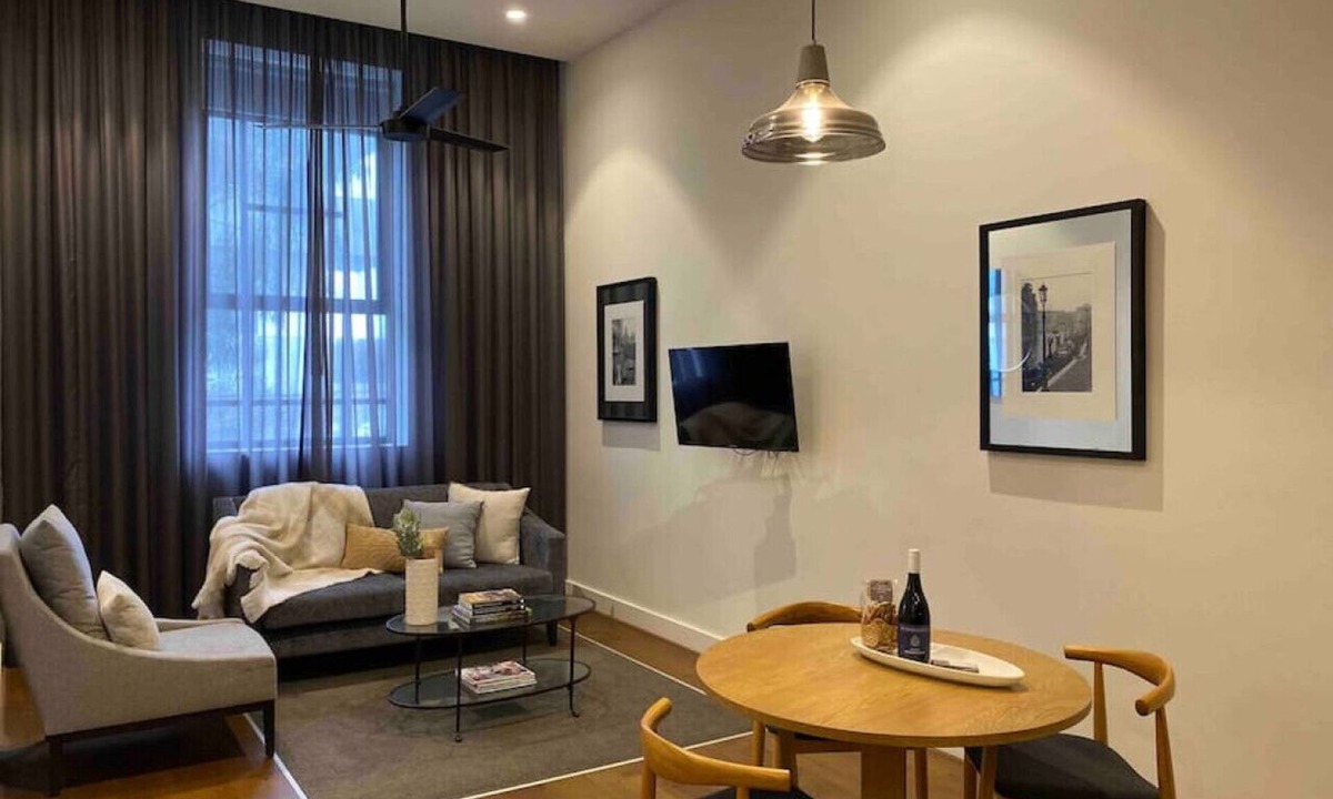 Geelong Apartment | New York on Moorabool ~ FreeWi-Fi
