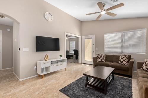 Canyon Trails House | New! Your Home away from Home!