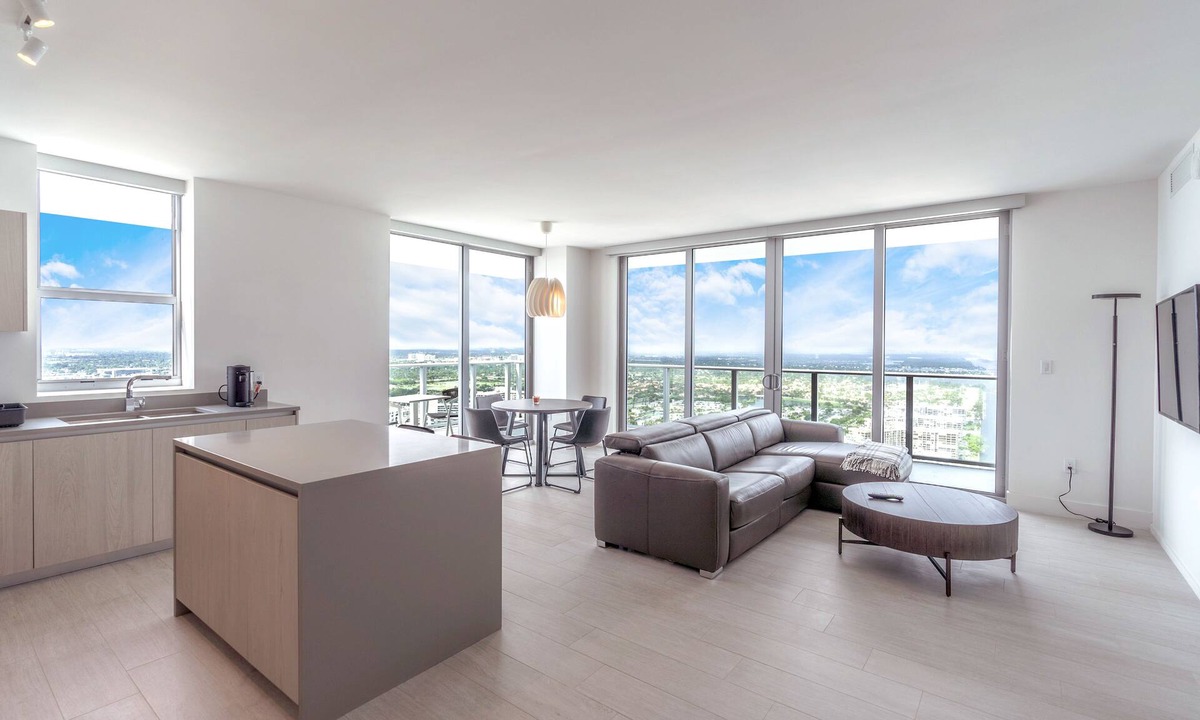 Hallandale Beach Condo | New2020 CornerCondo @Hyde GreatViews